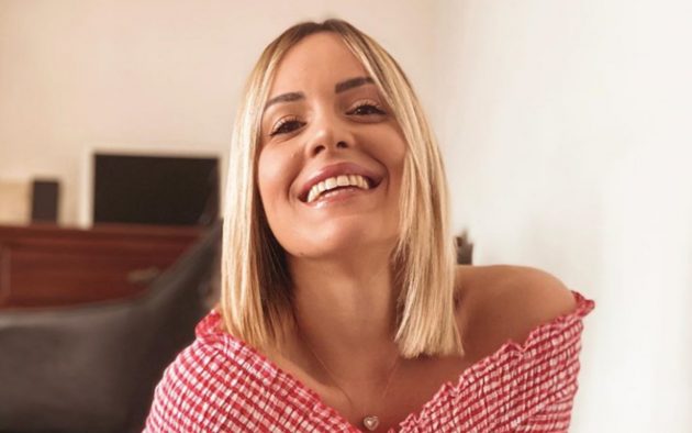 Uomini e Donne, Claudia Dionigi in dolce attesa? La reazione di Lorenzo article-post