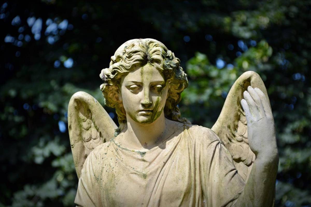 Perché Dio ha creato gli angeli e i demoni? Le origini del bene e del male article-post