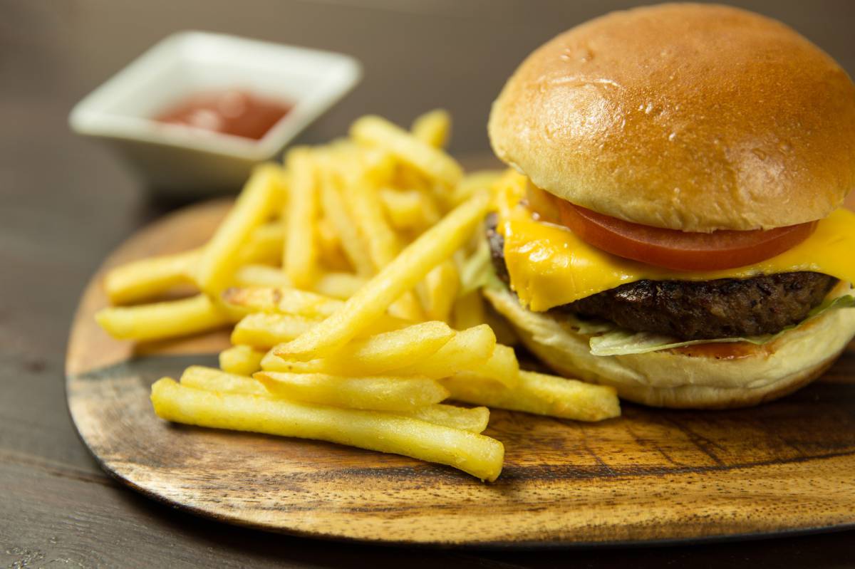 Hamburger fatti in casa in friggitrice ad aria col trucco article-post