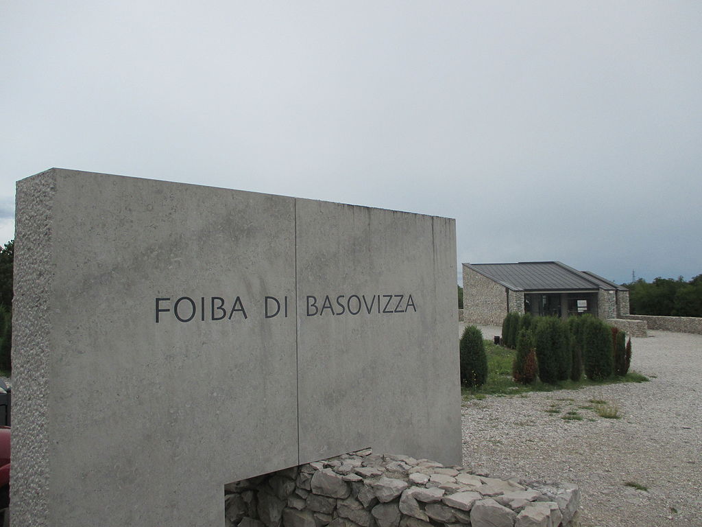 Giorno del Ricordo, migliaia gli italiani che morirono nelle foibe article-post