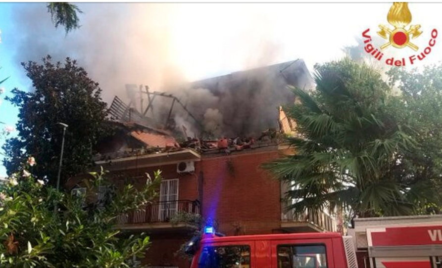 ULTIM’ORA Roma, esplode una palazzina. Tre feriti uno è grave article-post