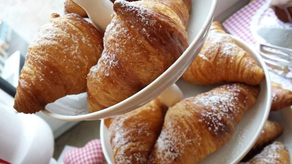 Cuocere i cornetti in friggitrice ad aria, le temperature e minuti esatti article-post