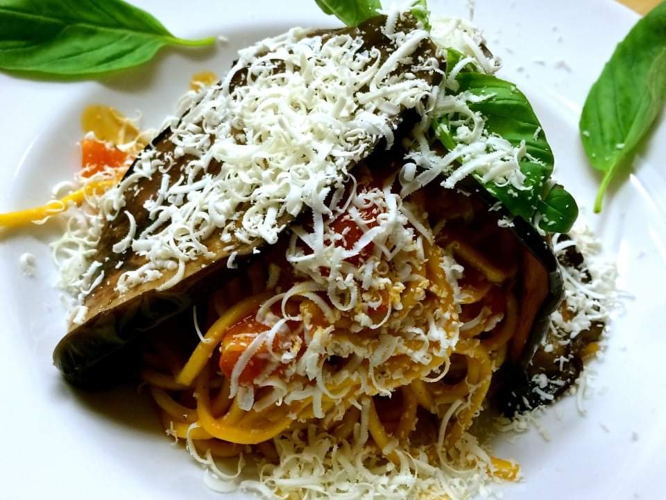 Involtini di melanzane e spaghetti in friggitrice ad aria