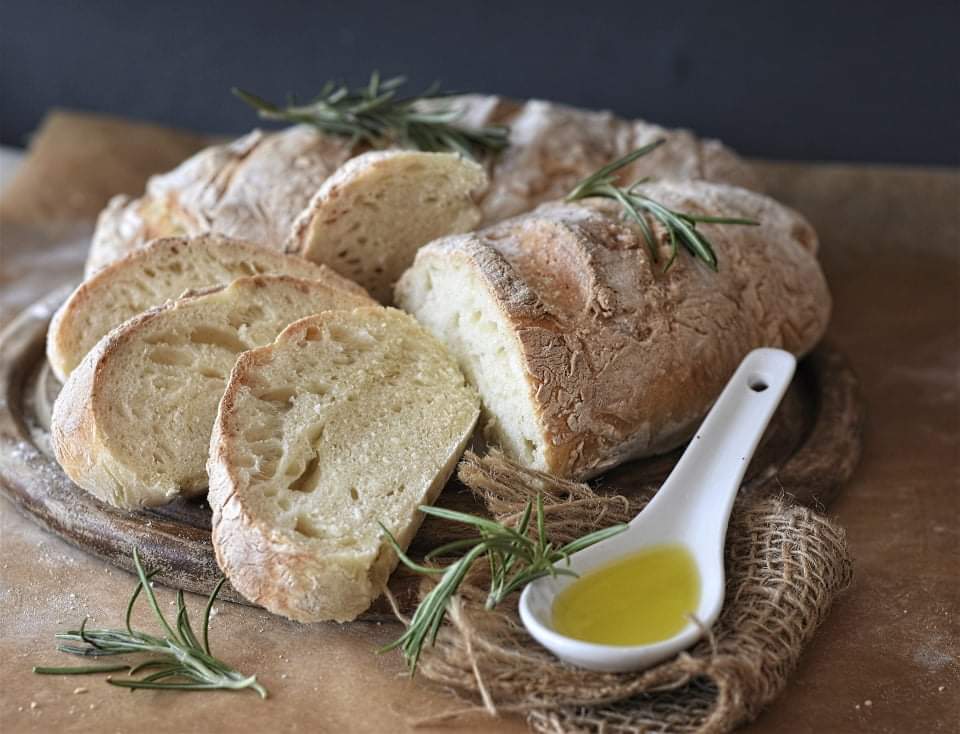 Pane ciabatta in friggitrice ad aria senza impasto article-post
