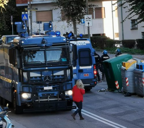Commissiona omicidio sul Dark Web: voleva far uccidere il rivale in amore article-post