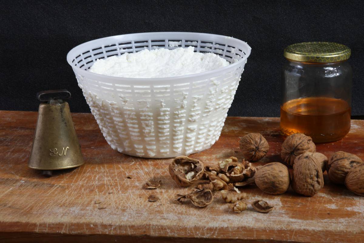 Ricotta fresca fatta in casa: solo 2 ingredienti article-post