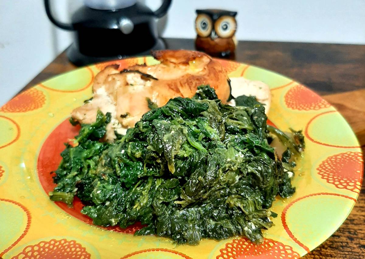 Si possono cucinare gli spinaci surgelati direttamente in friggitrice ad aria? article-post