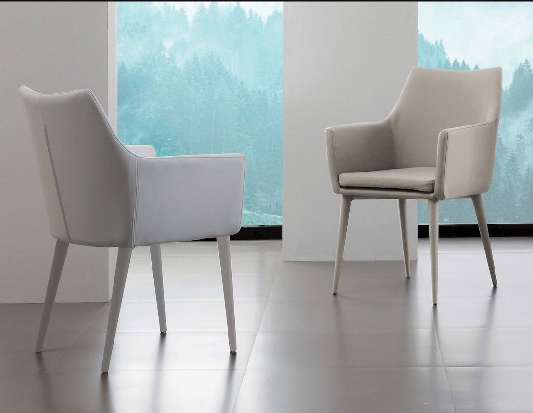 Poltroncine di design in ecopelle: come conciliare comfort ed eleganza article-post