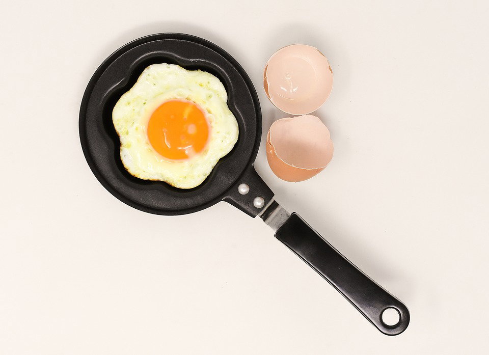 Puoi friggere in padella senza olio? Sembra impossibile ma ecco il trucco article-post