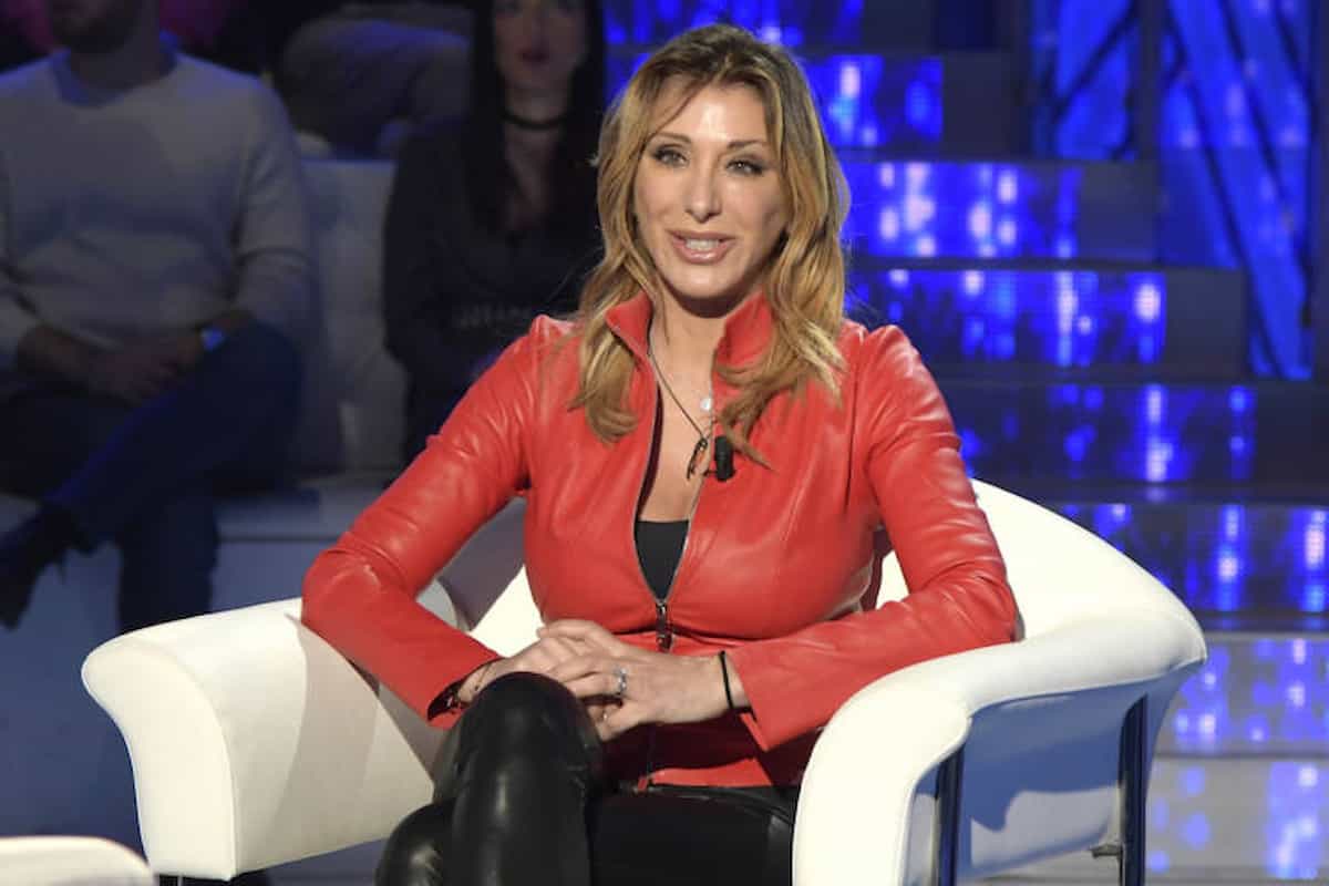 Sabrina Salerno e Peron affinità speciale: ecco cosa pensa il marito della showgirl article-post