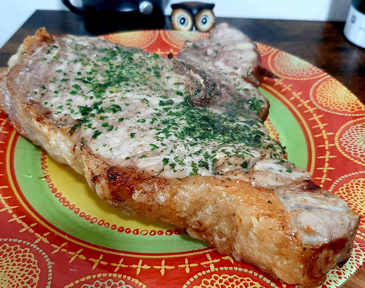 Bistecca alla fiorentina in friggitrice ad aria, i trucchi per una carne così tenera da sciogliersi in bocca article-post
