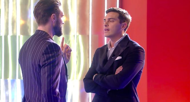 GFVIP6, Alex Belli vs Basciano scontro imbarazzante: interviene Signorini article-post
