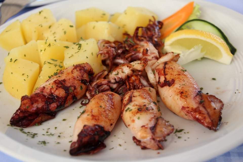 Calamari arrostiti in friggitrice ad aria, pronti in 10 minuti article-post