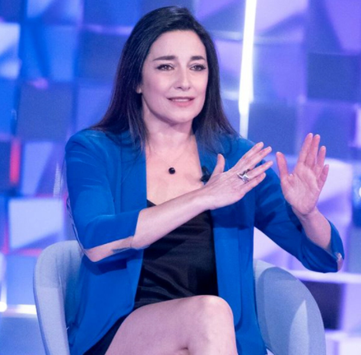 Verissimo, Sara Ricci ricorda Calissano: “Si sono approfittate di lui…” article-post