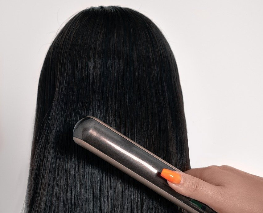 Come pulire la piastra per i capelli: basta un solo ingrediente article-post
