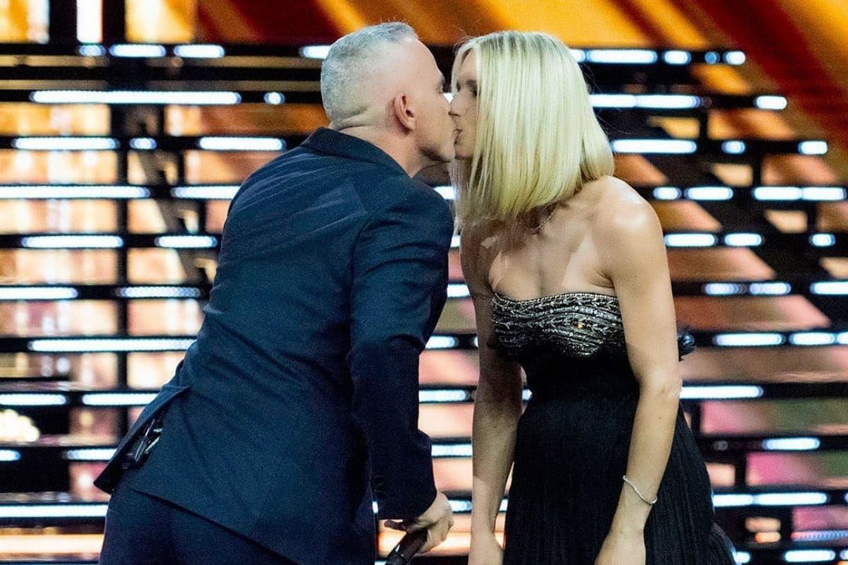 Michelle Hunziker e Ramazzotti insieme: il commento social di Aurora article-post