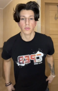 Luca Pisciotto, star di Tiktok, muore accoltellato a 22 anni article-post