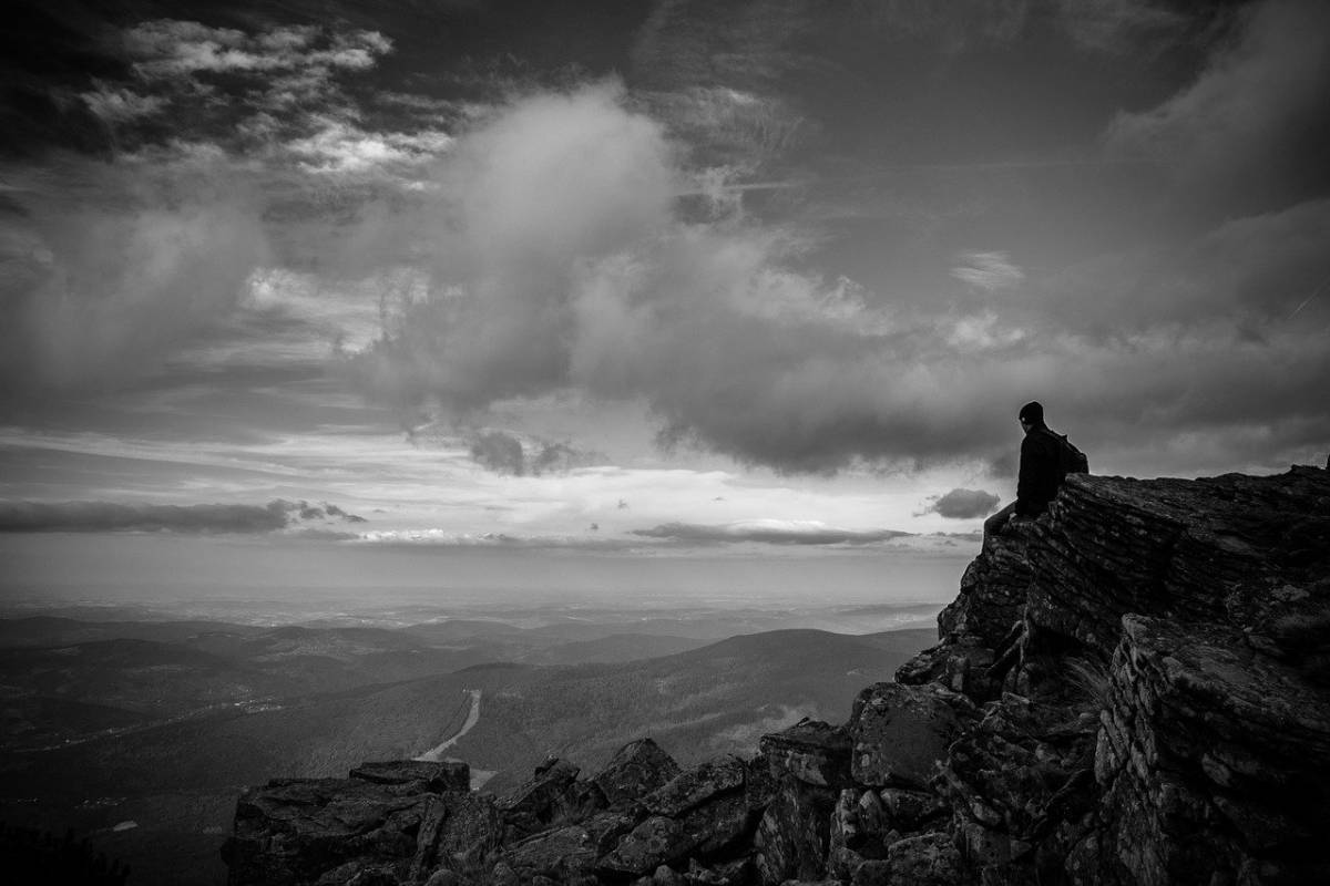 Tenta il suicidio dopo aver litigato con la fidanzata article-post