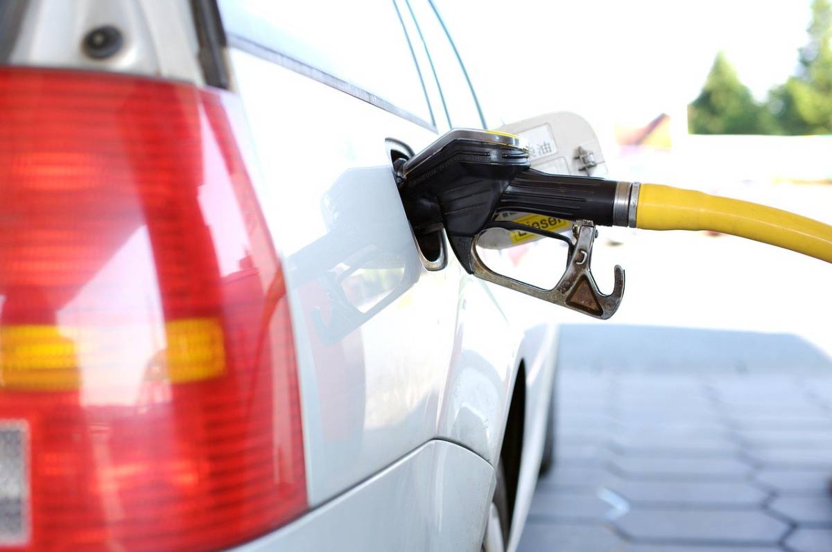 Benzina alle stelle, il prezzo raggiunge la cifra di 3 euro article-post