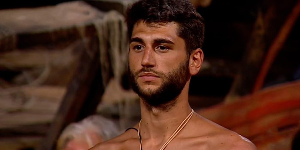 Isola dei Famosi 2022, Alvin perde la pazienza con Jeremias: la reazione del naufrago article-post