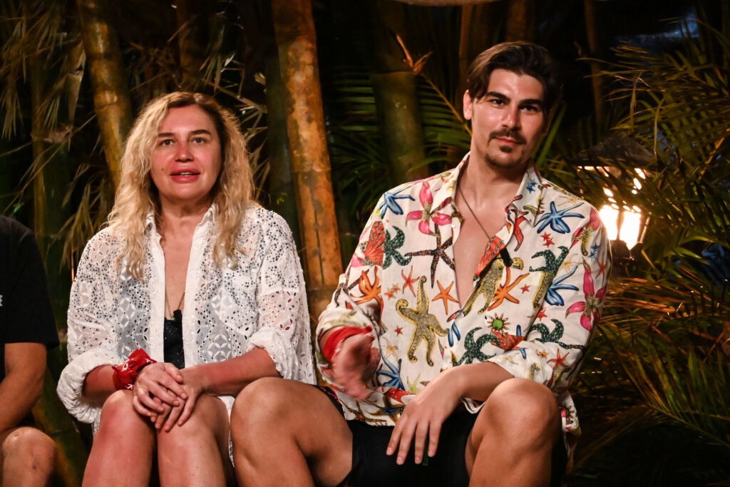 Isola dei Famosi 2022, scoppia il caso Lory del Santo: il fidanzato di dissocia article-post