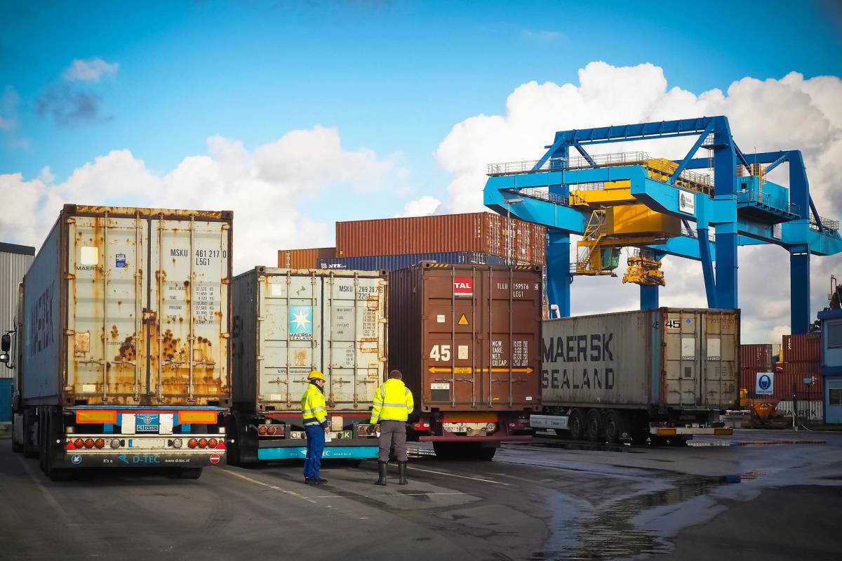 Istat, aumenta l’export, +22,7% a febbraio article-post