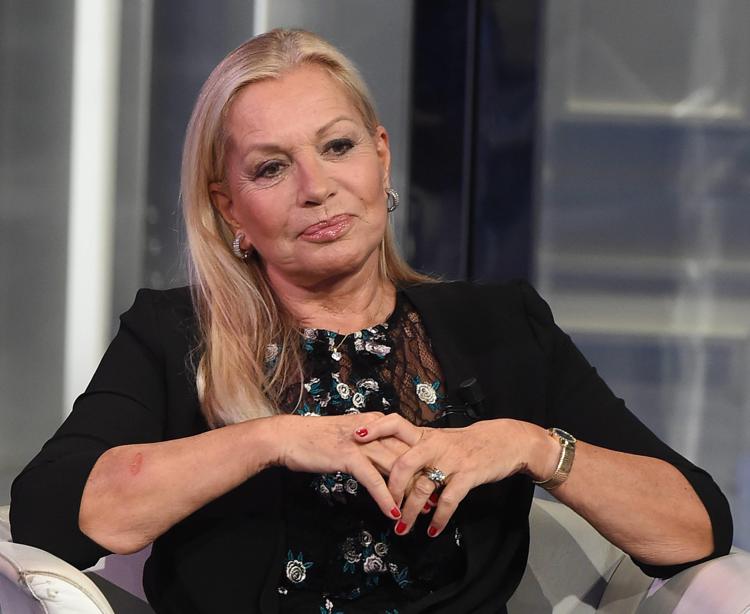 Morta Catherine Spaak: il cordoglio dei personaggi dello spettacolo article-post