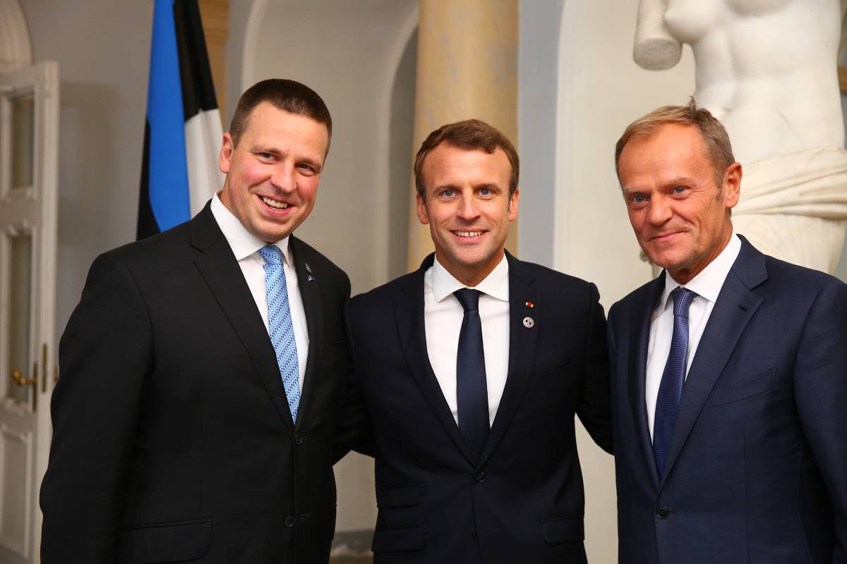 Guerra Ucraina, Macron: “Non siamo in guerra con Mosca!” article-post