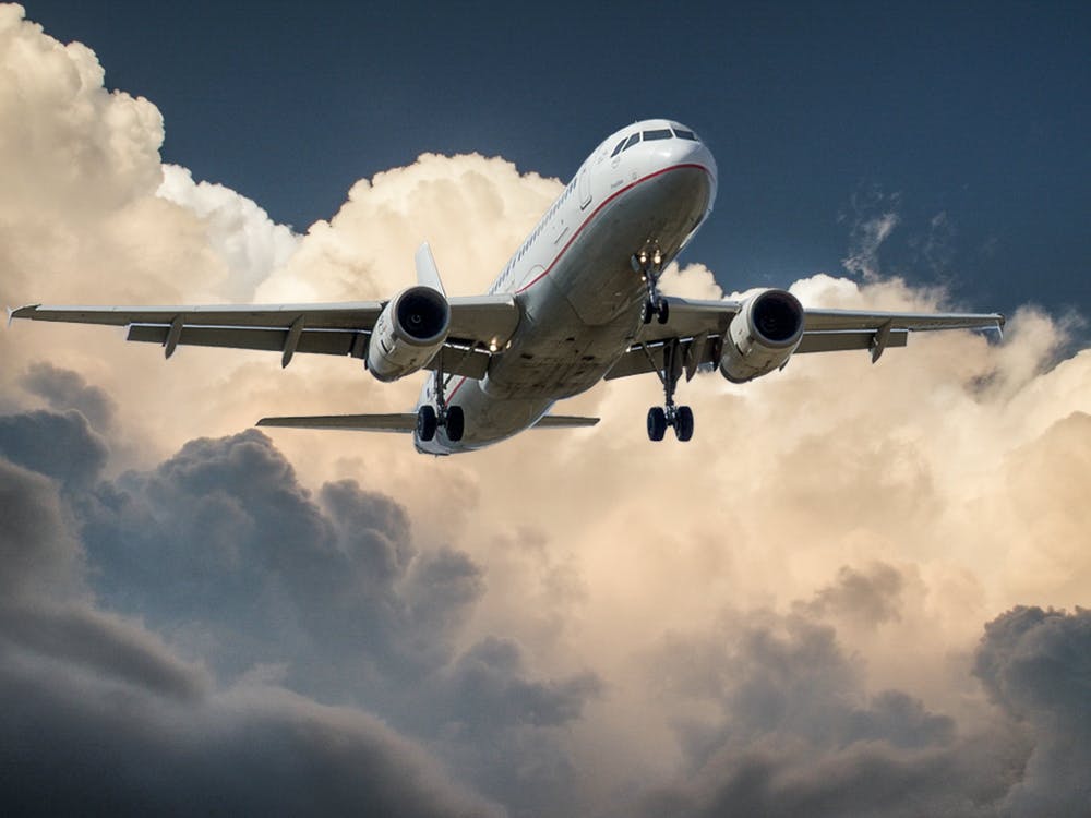 Cina, aereo finisce fuori pista e si incendia. Almeno 40 feriti article-post