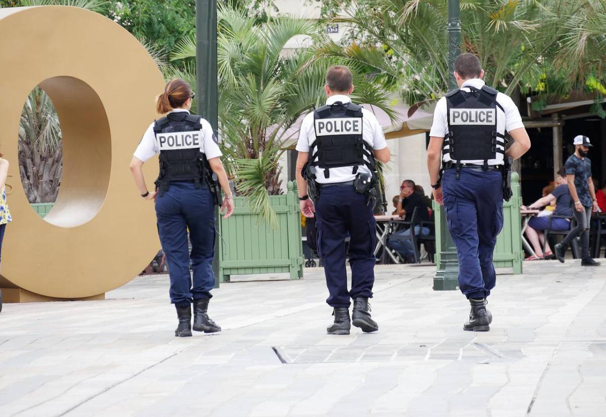 Cagliari, Polizia denuncia due minorenni e una 20 enne per pestaggio contro una coetanea article-post