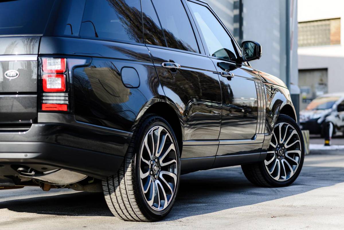 Bimba in prognosi riservata: investita da un suv article-post
