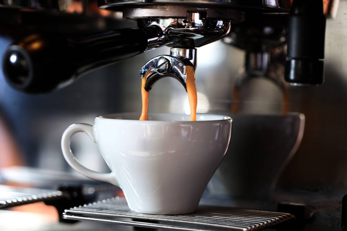 Cosa accade se bevi il caffè a stomaco vuoto? article-post