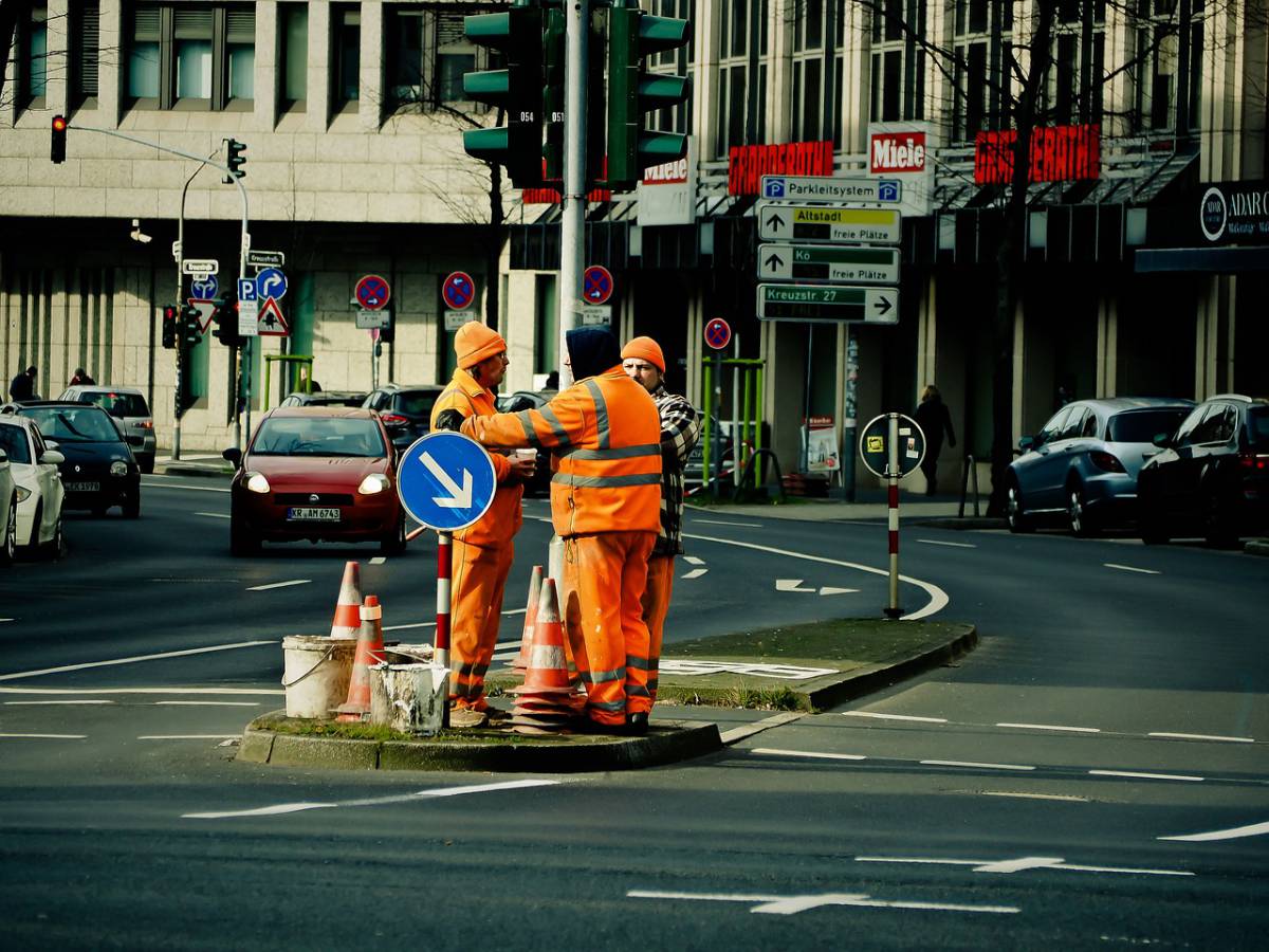 Operaio di 47 anni travolto da 600kg di bachelite nel milanese article-post
