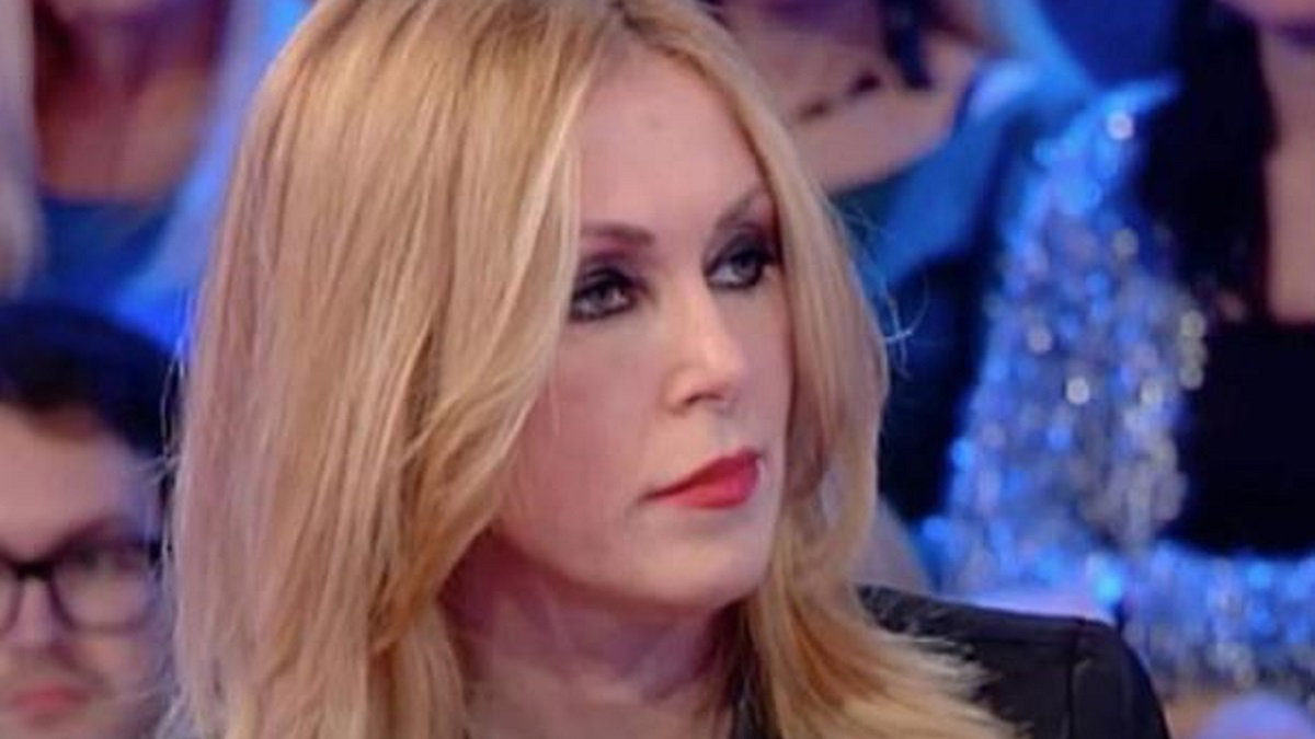 Roberta Bruzzone: “Ecco perchè ho detto addio a Ballando” article-post