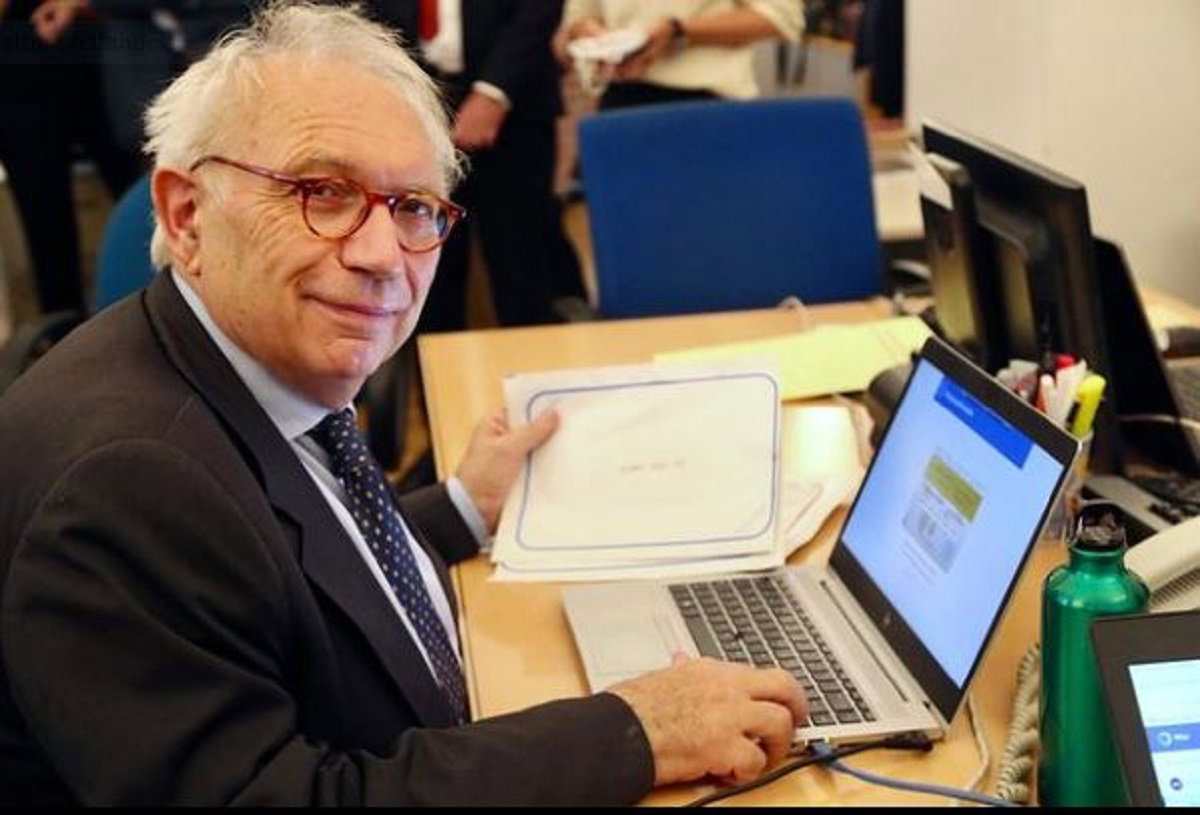 Scuola, Bianchi: ‘La maggior parte dei docenti è di ruolo’ article-post