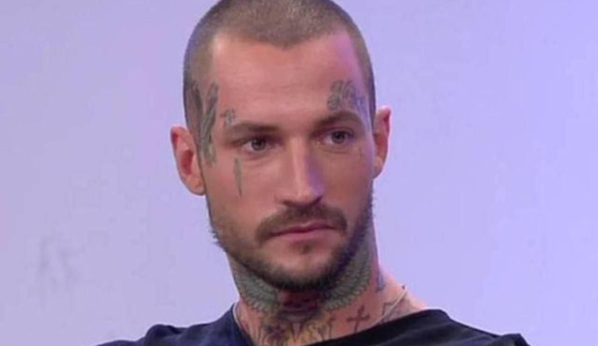 Uomini e Donne, Manuel Vallicella morte: il fratello rompe il silenzio article-post