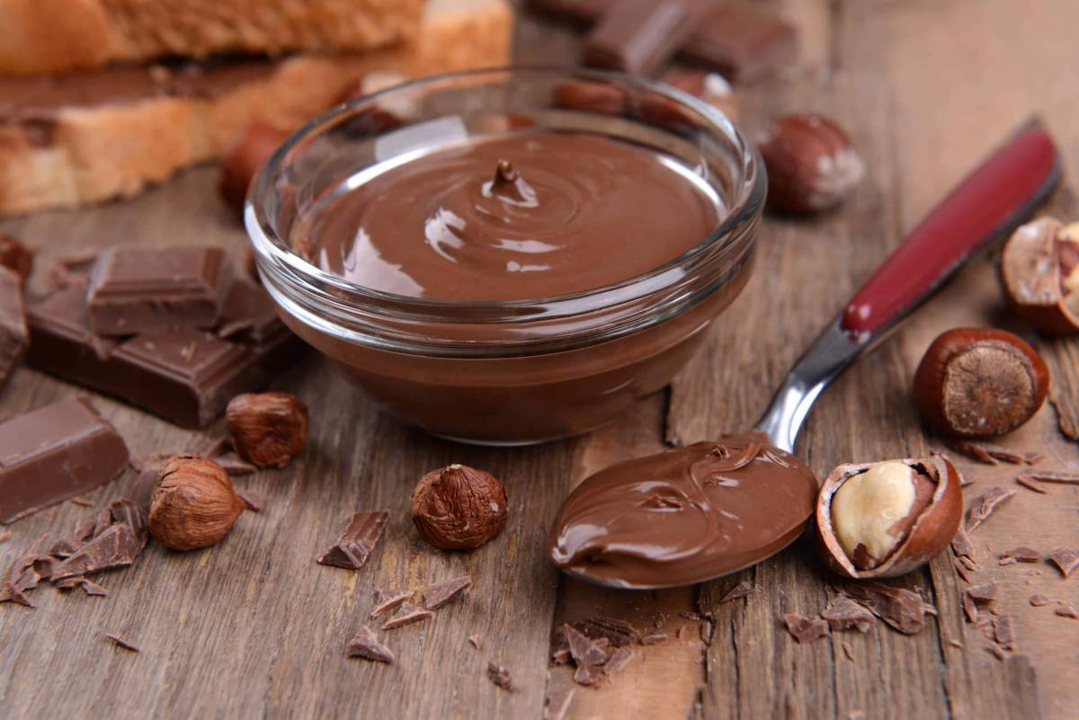Crema di nocciole spalmabile fatta in casa, con questa ricetta verrà cremosissima article-post