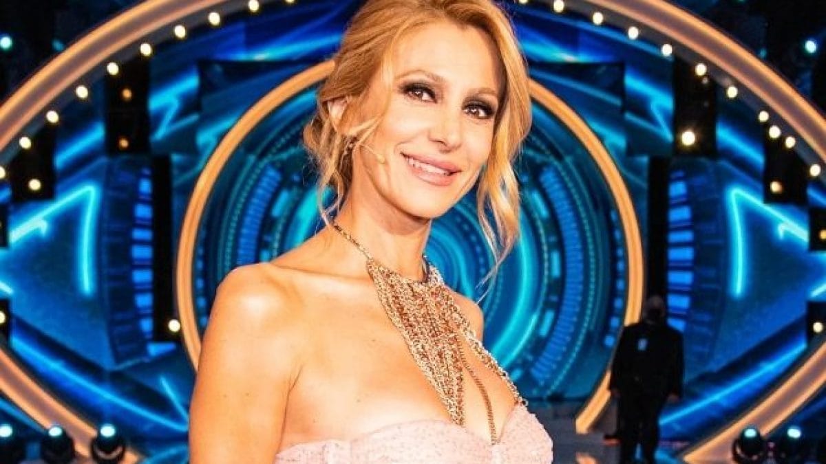 GFVIP7, il gradito ritorno di Adriana Volpe: ecco cosa farà article-post