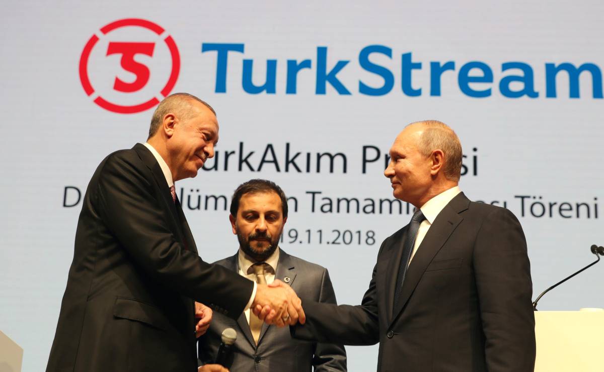 Turchia, Erdogan contro Borrell: “Chi è lui per decidere le nostre relazioni con Mosca?” article-post