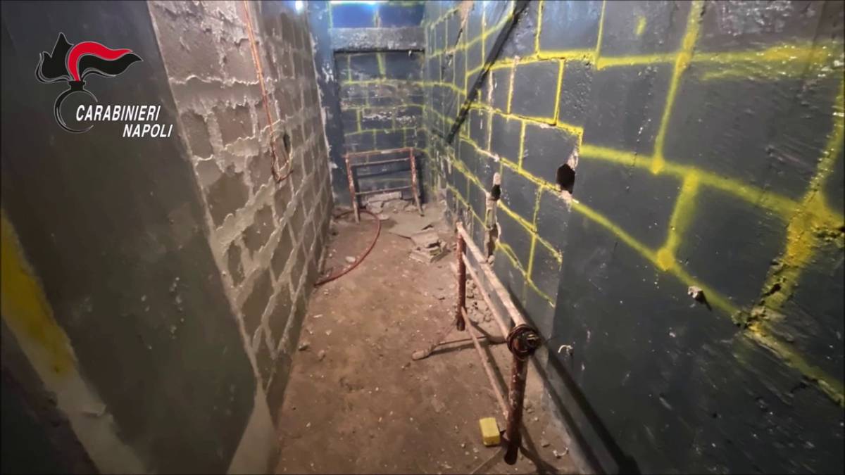 Napoletano: scoperti 4 bunker per nascondere latitanti e droga article-post