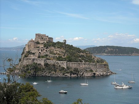 Ischia: Il bilancio delle vittime sale a tre. Ancora 9 dispersi article-post