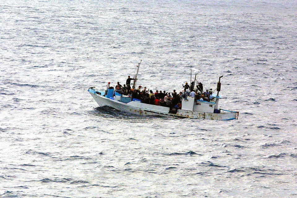 Caltanissetta: 18 mandati di arresto per traffico illegale di immigranti article-post