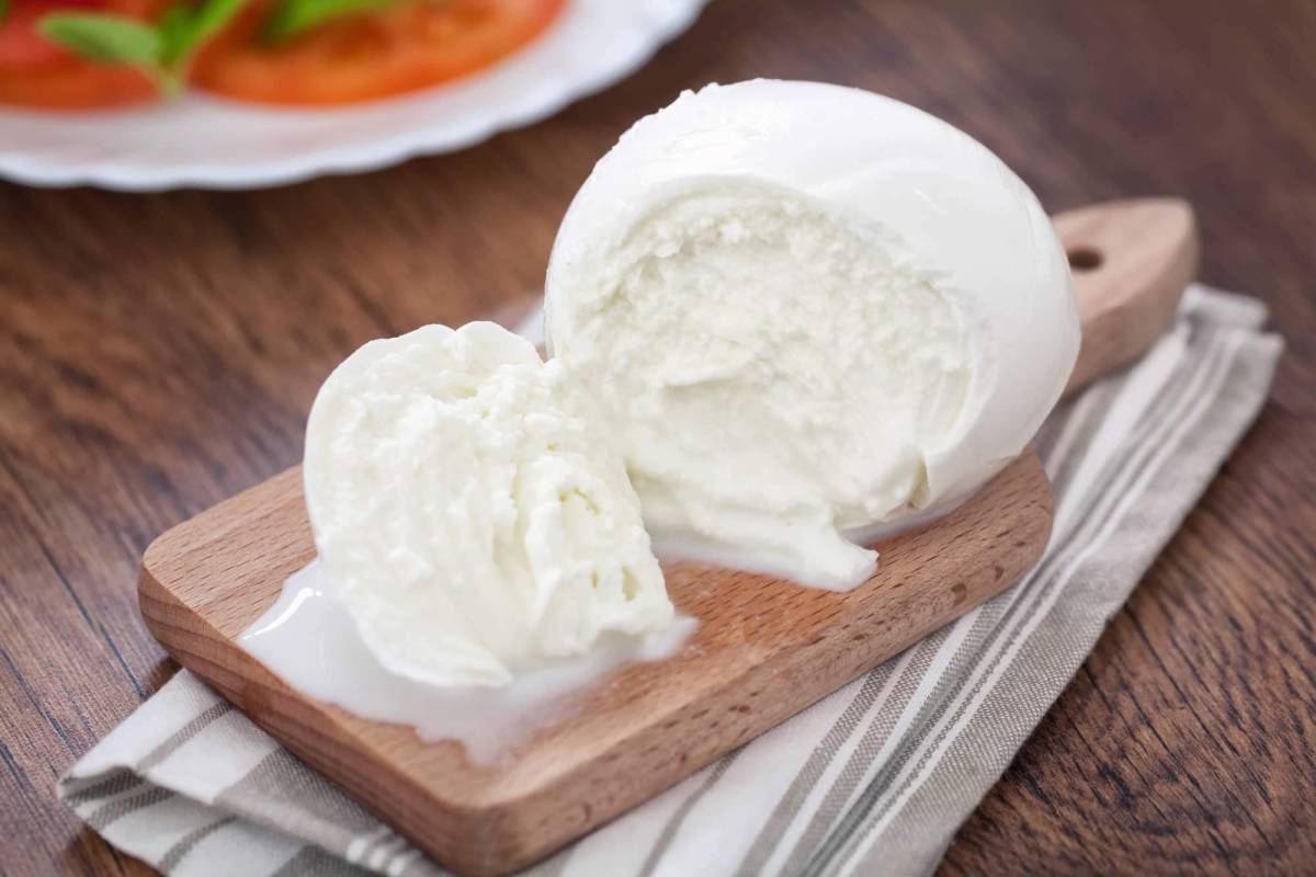 Mozzarella, i benefici che non conosci e un trucco per renderla buonissima article-post
