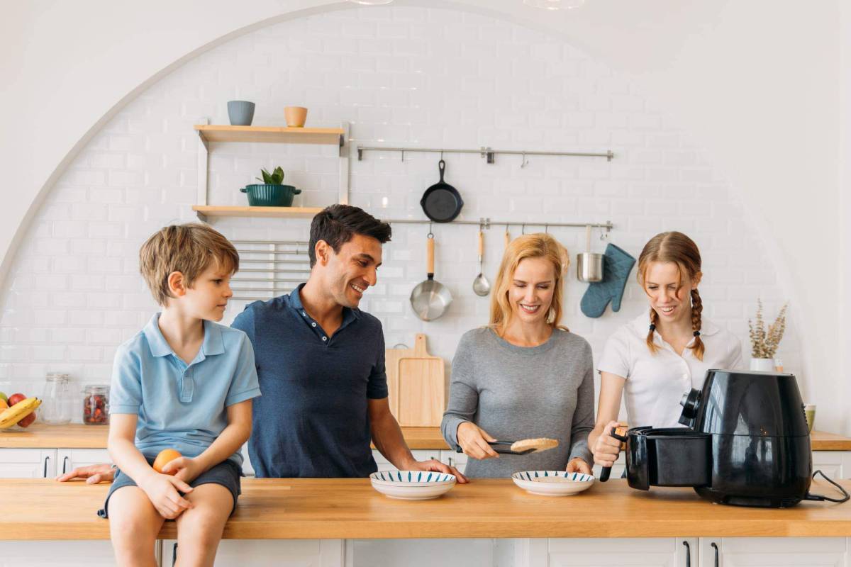 Cuocere i cibi con la friggitrice ad aria è davvero più salutare? I pro e contro article-post
