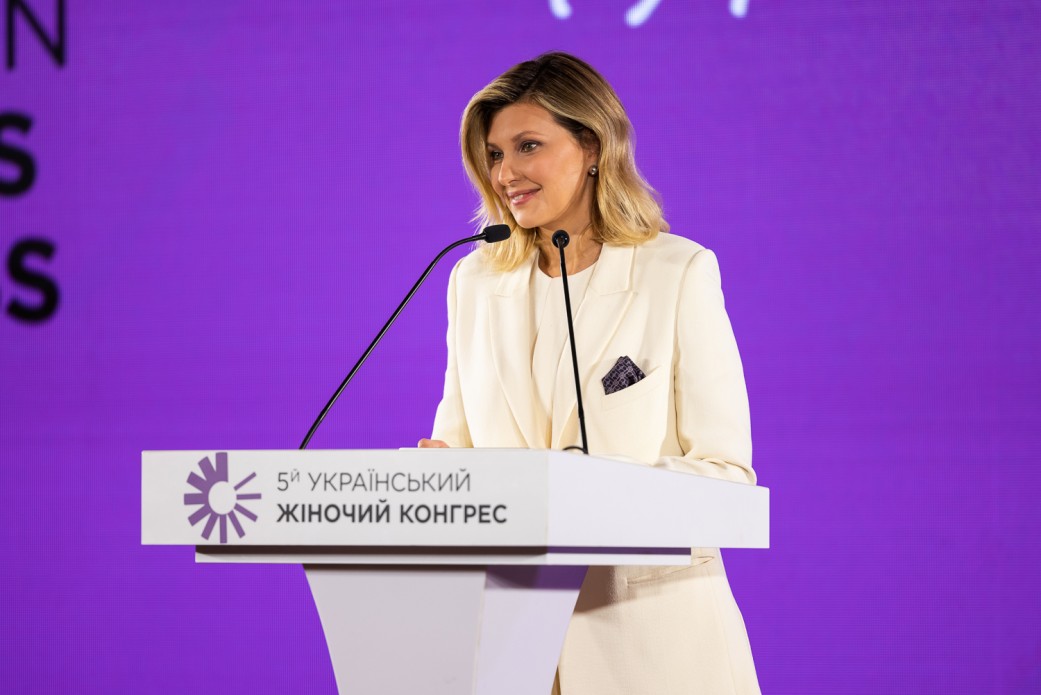 Ucraina, Zelenska: “Gli ucraini per entrare nell’Ue sarebbero disposti a rimanere senza energia” article-post