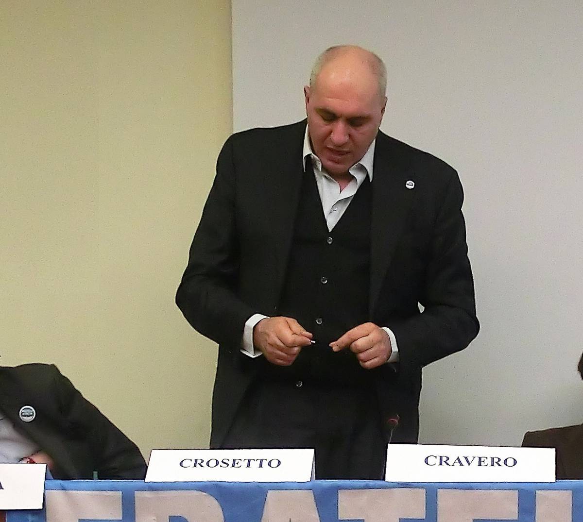 Guerra, l’allarme di Crosetto: “servono riservisti” article-post