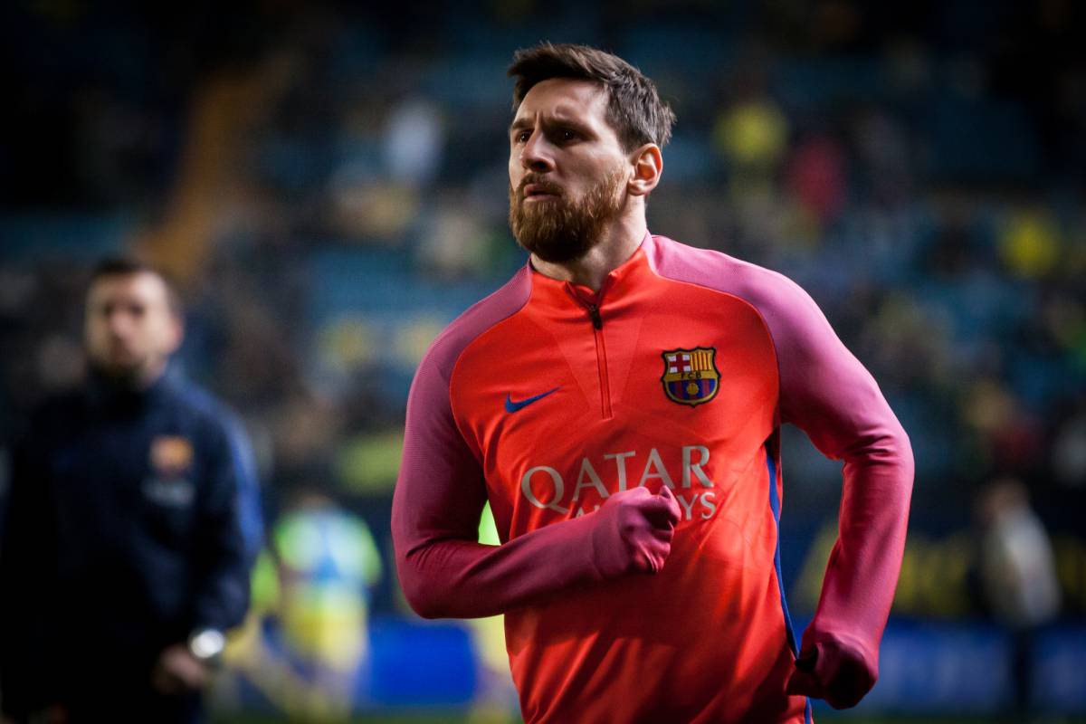 La maglia di Messi come zerbino in un pub francese article-post