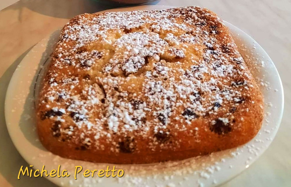 Torta all’acqua con uvetta in friggitrice ad aria article-post