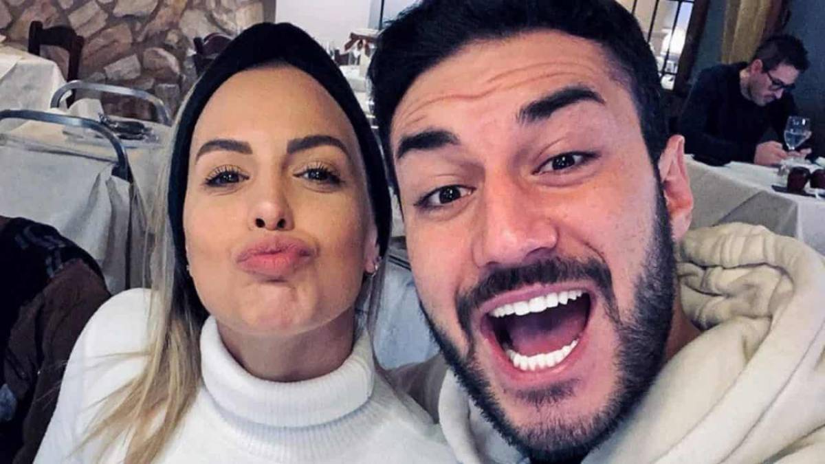 Uomini e Donne, Lorenzo Riccardi e Claudia Dionigi sono genitori: “Benvenuta Maria Vittoria!” article-post