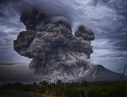 Indonesia Giava massimo Allarme: Eruzione del vulcano Monte Semeru article-post